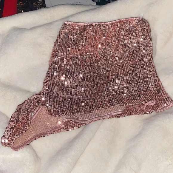 Large Shiny sleep shorts new with tag from Victoria Secret - Picture 4 of 7